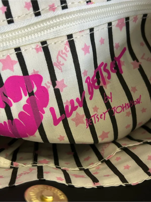 Betsey Johnson Graffiti Print Black Shoulder Bag With Pastel Striped Bow - Image 15