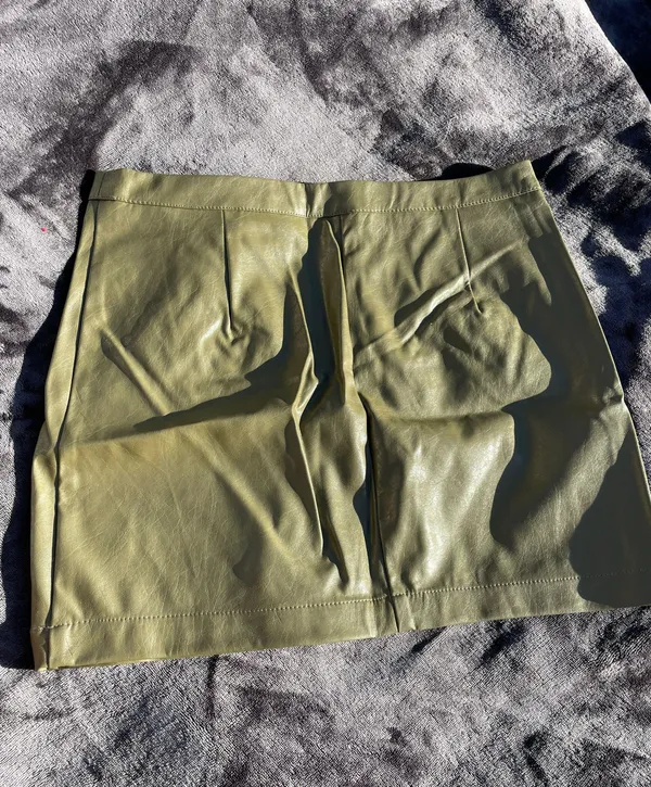 Olive Green Skirt Size M - Image 2