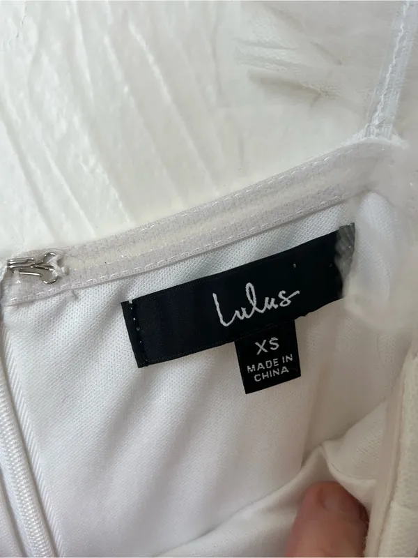 Lulu’s Divine Invitation white Tulle Swiss Dot Ruffled Midi Dress size XS - Image 5