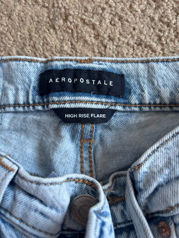 Light blue jeans  - Image 3