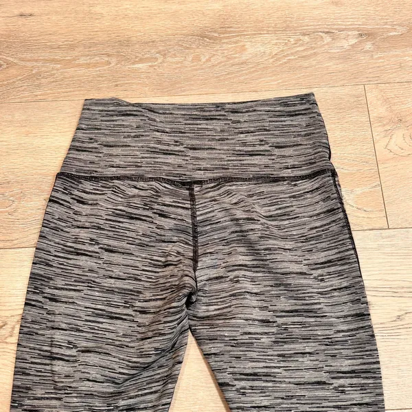 Aerie Athleisure Leggings Womens Medium M Black Grey‎ Marled Cropped Workout - Image 4