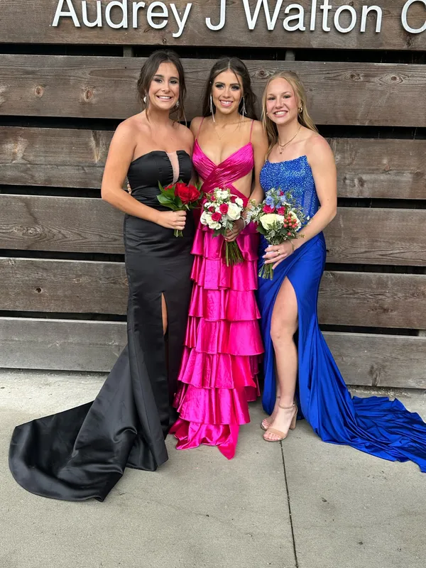 Stunning Custom Black v chest cutout prom dress - Image 5