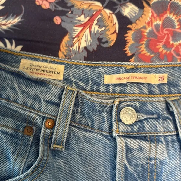 Levi's Light Blue Straight Leg Women's Jeans - Image 12