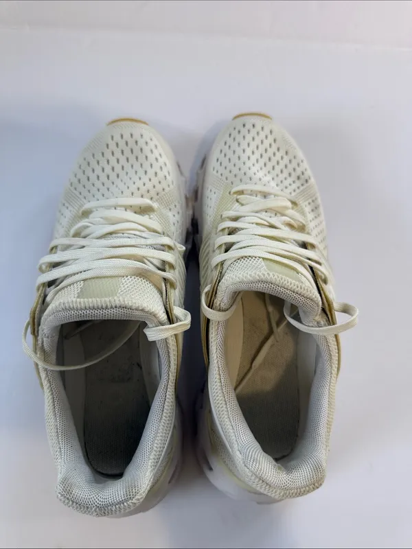 On Running Women's Sneakers in Cream - Image 3