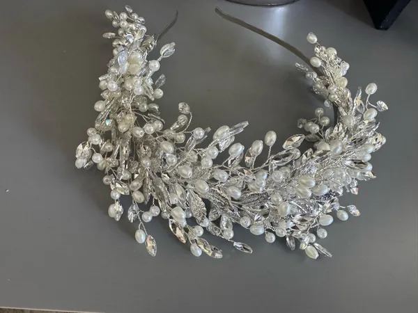 Crystal & Pearl Bridal Headband - White - Image 2