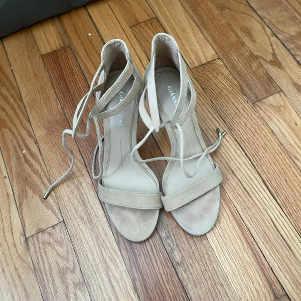 Gianni Bini Nude tie front high heels - Image 5