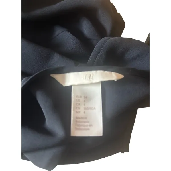 H&M Black Sleeveless Blouse Size 4 - Image 4