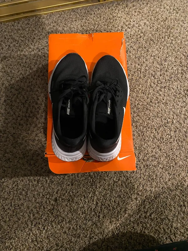 Nike running shoes - Image 5