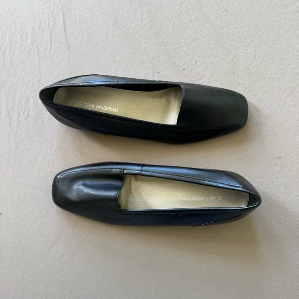 Vintage Gloria Vanderbilt Leather Square Toe Flats - Image 2