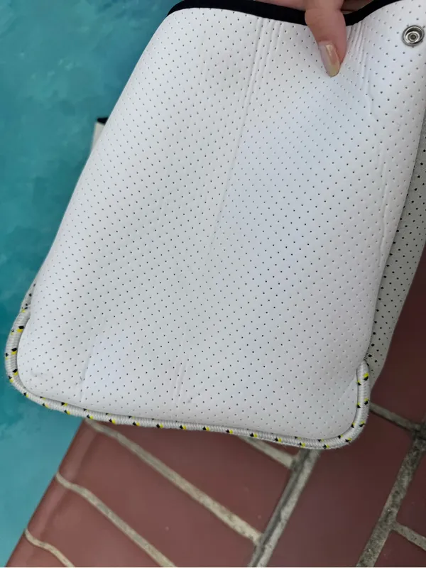 Haute Shore Neoprene tote bag- in Aspen - Image 5