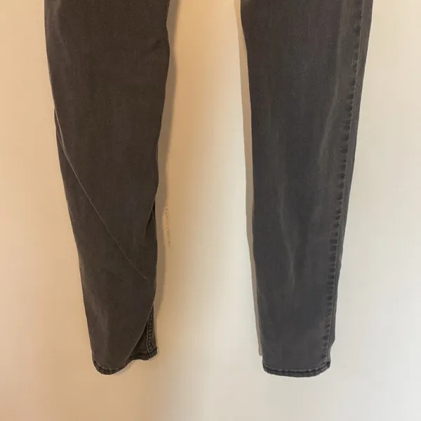 H & M Dark Gray Super Skinny Ultra High Rib Maternity Skinny Jeans Size 4 - Image 6