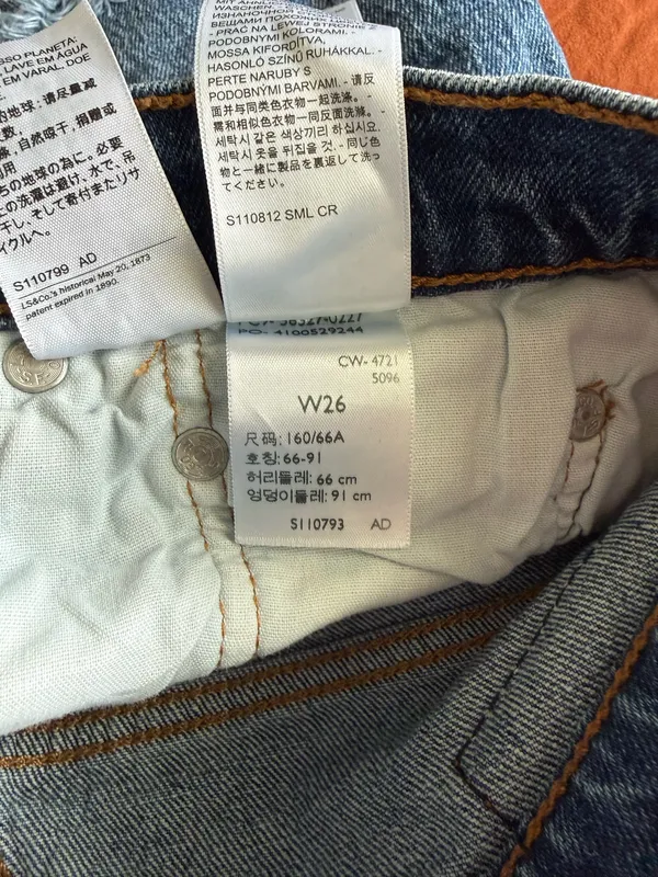 Levi’s 501 Shorts - Image 4