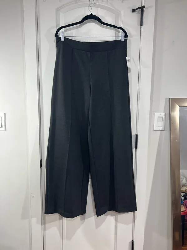 Old Navy High-Rise wide leg Stevie pants - Image 4