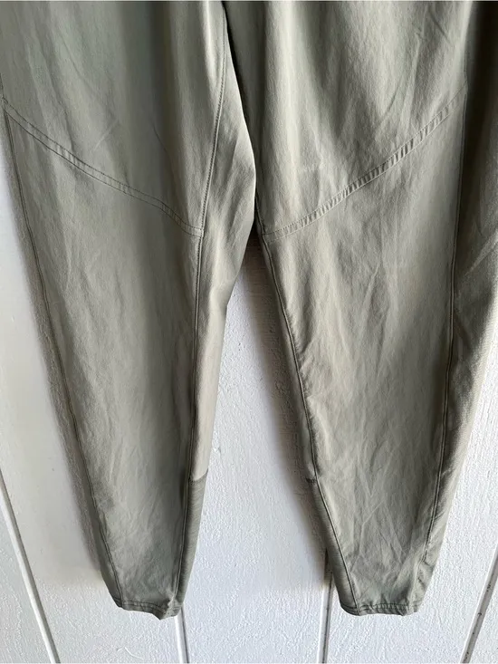 Outdoor‎ Voices Women's Tea Tree Track Pants S Green High Rise Light Joggers - Image 4