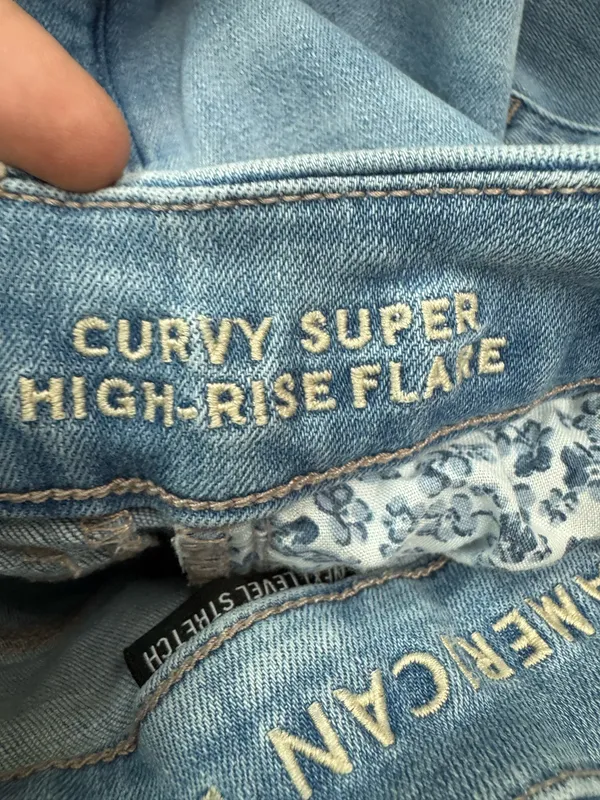 American Eagle Next Level Stretch Curvy Super High-Rise Flare Jeans Size 4 - Image 7