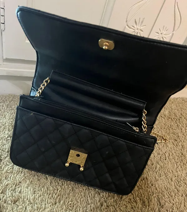 Black Purse - Image 6