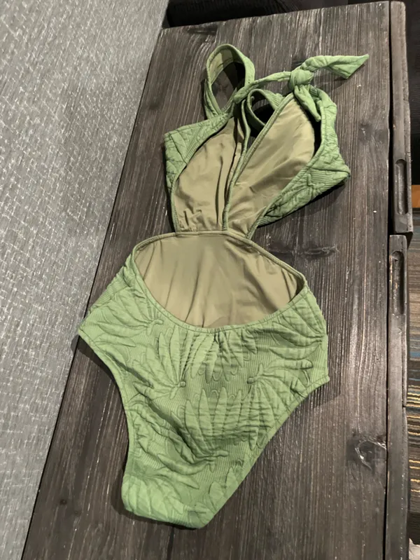 NWT Farm Rio Green Copabanana Matelasse One Piece Swimsuit S - Image 5