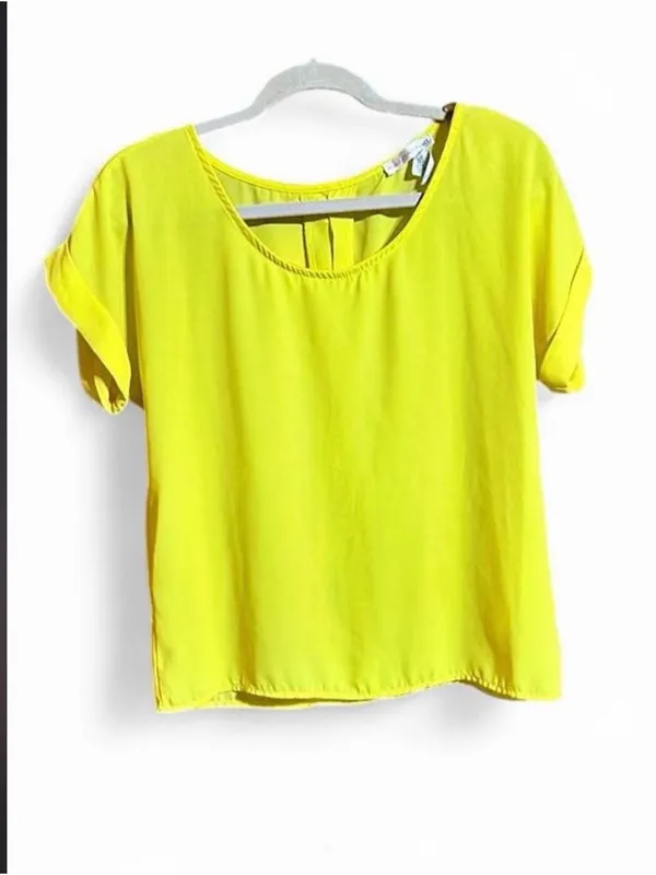 AGACI Neon Yellow Blouse with Rolled Short Sleeves and a Split Open Back Sz M - Image 2