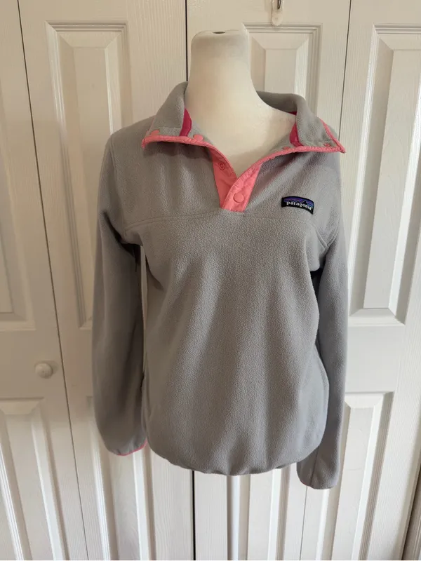 Patagonia Micro D Snap T Pullover Grey/Pink Size Medium - Image 2