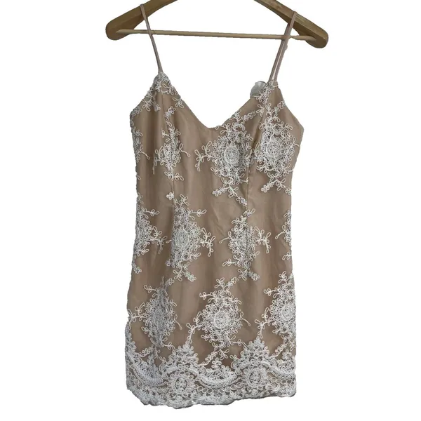 Lulu's Mini Dress White Crochet Lace‎ Bodycon Medium Cocktail Party Night Out - Image 2