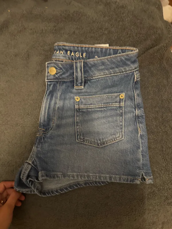 American Eagle Outfitters blue jean shorts with pockets - Image 3