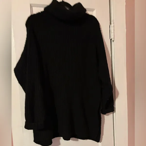 Free People Black Chunky Knit Turtleneck Sweater Oversized XS Side Slit - Image 4