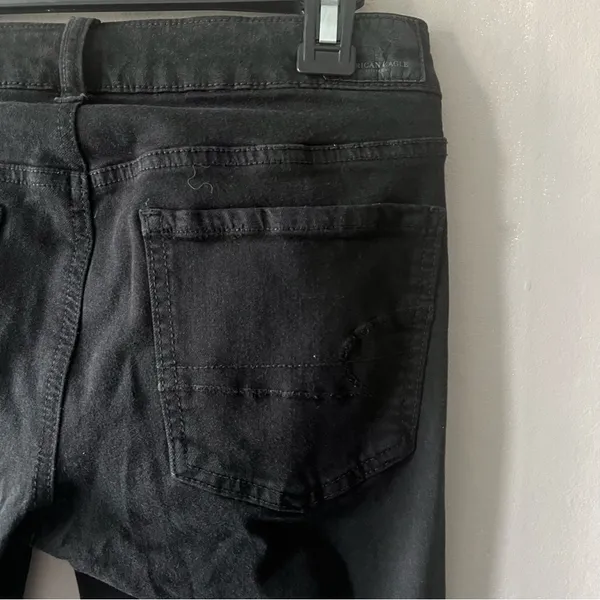 Super Stretch Distressed Black Jeggings Size 6 - Image 5