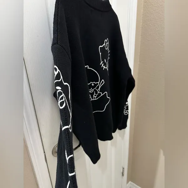 Hello Kitty and Friends x Forever 21 Collab Black Character Sweater size Medium - Image 6