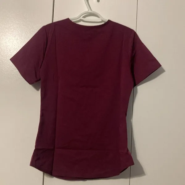 Scrub Star Women’s Size Small Wine Color Scrub Top NWOT - Image 6