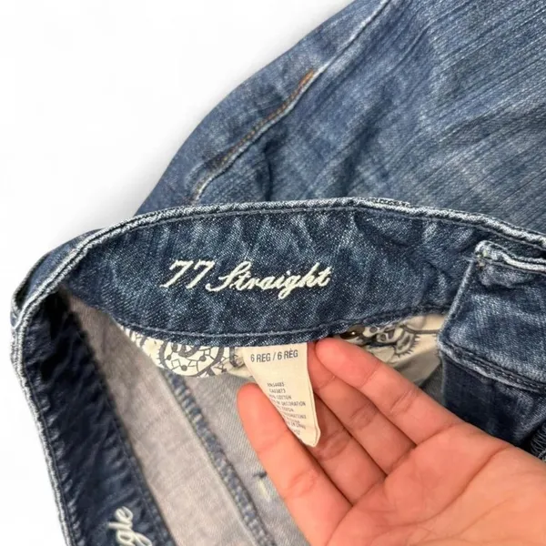 American Eagle Vintage Y2K Low-Rise Light Wash Distressed Straight Leg Jeans - Image 3