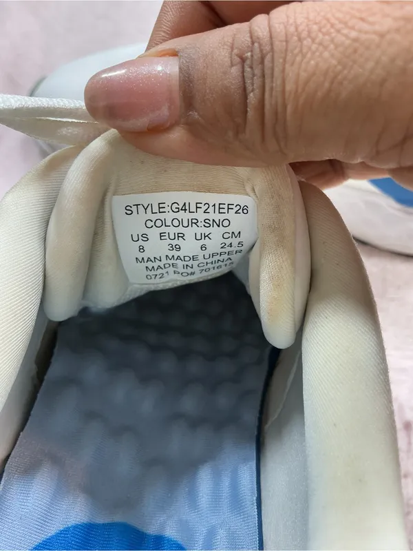 G/FORE White Sneakers with Light Blue Stripe 178 Size 8 - Image 7