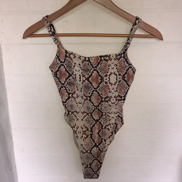 AQUA Lounge Snake Print One Piece High Cut Swimsuit *missing belt* MOB WIFE - Image 3