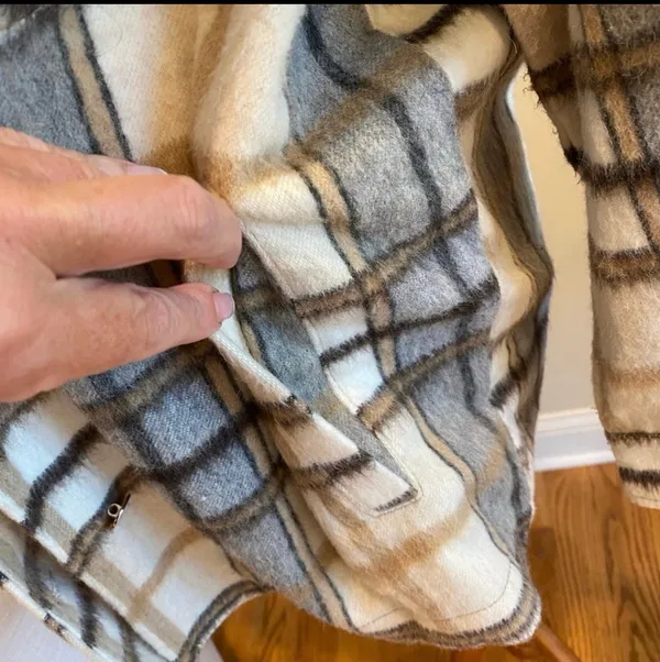 Zara Plaid Wool Flannel Oversized Jacket Shacket Shirt Tan Brown White M Cozy - Image 6