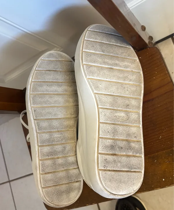 9.5 Dr. Scholl's Smooth White Time Off Max Platform Sneaker. - Image 7