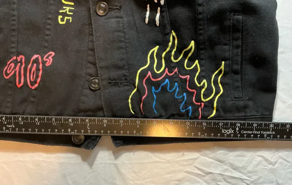 Rue21 Black Graffiti Expand Your Horizons Denim Jacket Medium - Image 9