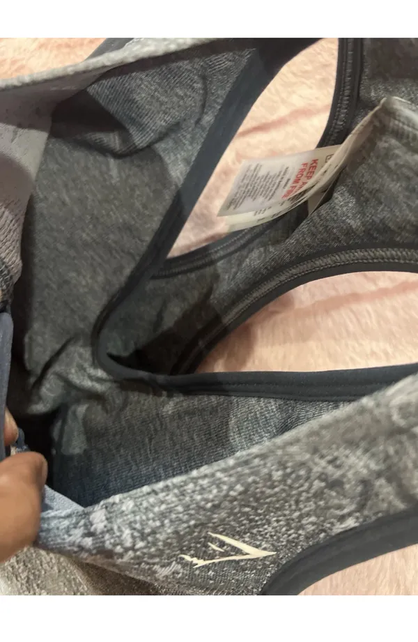 Gymshark Sports Bra Grey - Image 7