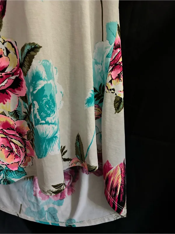 Floral V-Neck Short Sleeve Women's Top in Cream Pink & Teal LG - Image 3