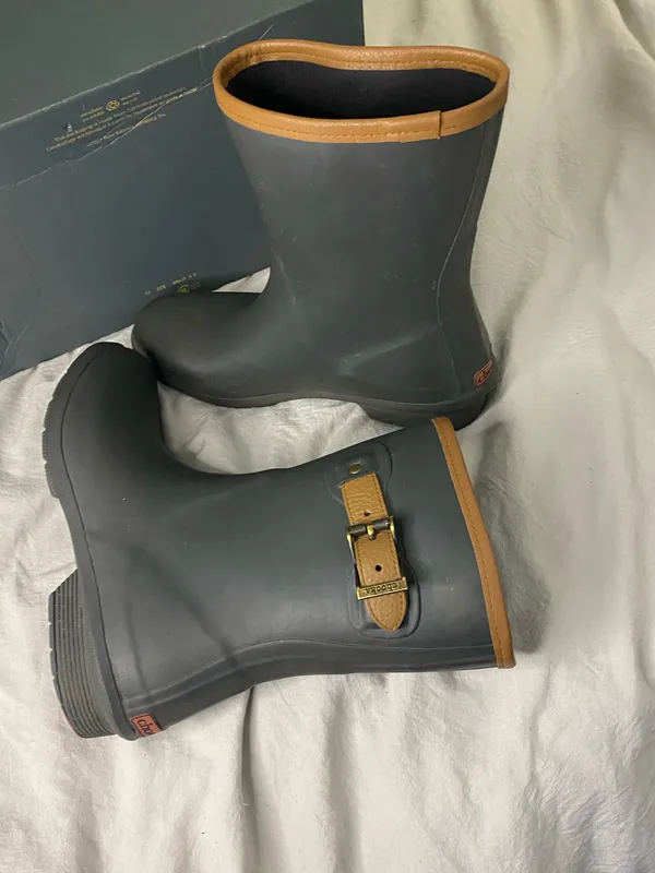 CHOOKA WOMEN'S CITY SOLID MID HEIGHT RAIN BOOTS Size 8 - Image 4