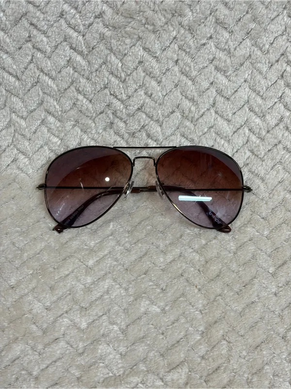 Rivanchy Aviator Sunglasses Brown Gradient Lens Metal Frame‎ Retro Vibe - Image 2