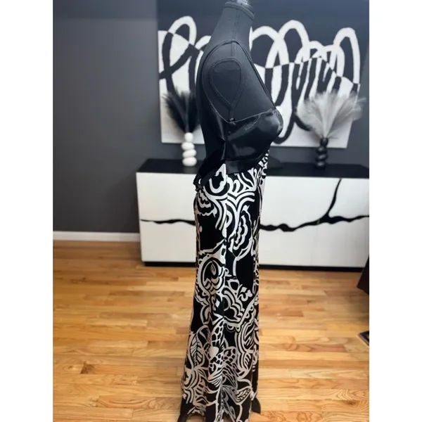 Betsy & Adam Black White Floral Halter Maxi Dress Women's Size 14 EUC Formal - Image 4