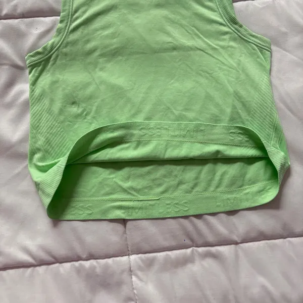 Athleta Limitless Seamless Tank Top Lime Green‎ Cropped Athletic Training Shirt - Image 4