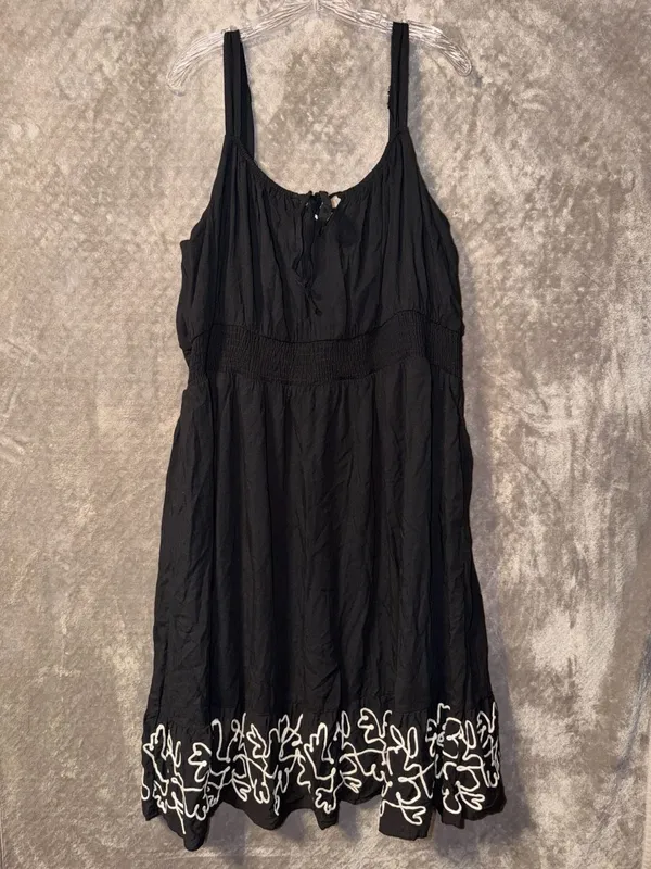 Maurices Plus Size 2X Bare Embroidered Hem Midi Dress Black NWT - Image 2
