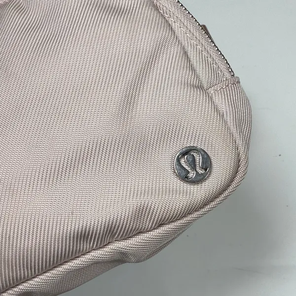 Lululemon Everywhere Belt Bag in Ribbed Very Light Pink Silver Hardware - Image 2