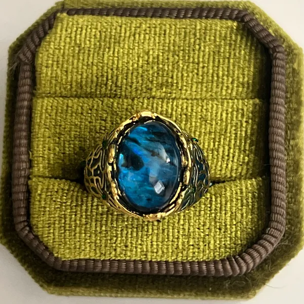 Vintage Design Golden w/ Gorgeous Hues of Blue Gemstone Statement Band Size 6 - Image 2
