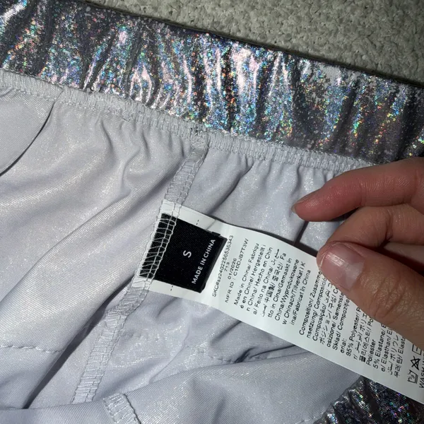 SheIn sequin skirt with shorts - Image 4