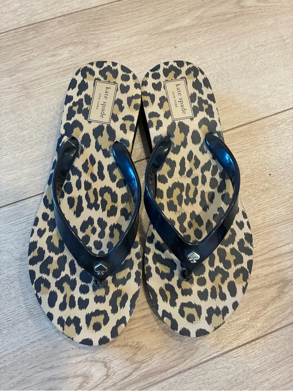 Kate Spade Women’s Nassau Thong Wedge Sandal Flip Flop Leopard Size 8 - Image 4