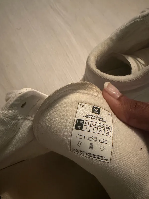 VEJA Women’s Sneakers - Image 3