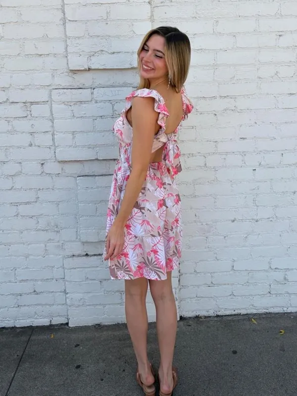 Madden NYC pink white floral print open back ruffled mini dress sz S #summerdress #Hawaiian #boho #vacation #beach - Image 5