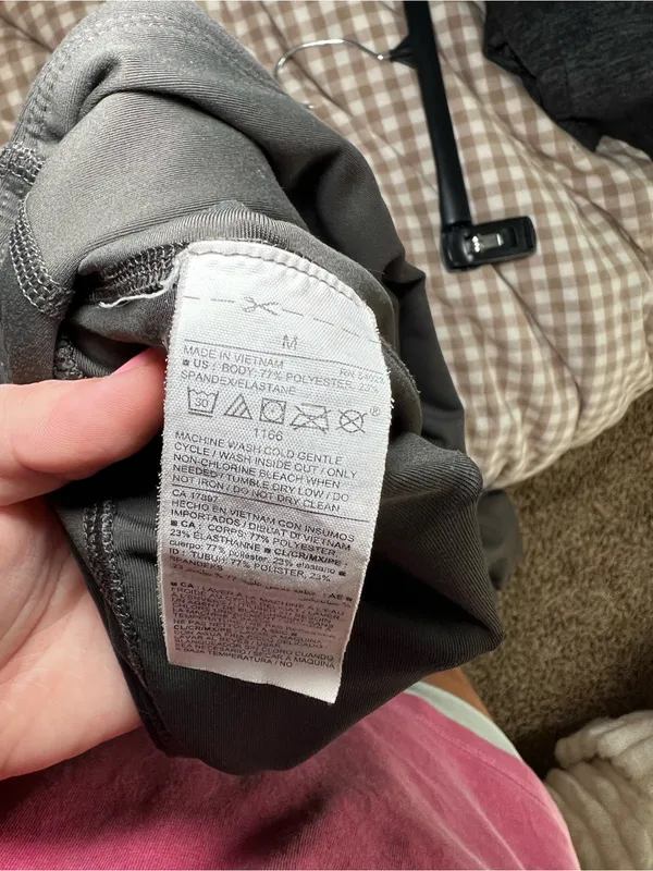 Old Navy Active Black High-Waist Jogger Pants - Image 5