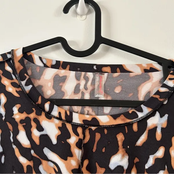 Free People Printed Right On Run Tortoise Shell Long Sleeve NWT Size S - Image 5